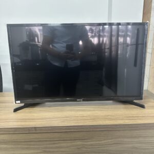 Tv Samsung 32" Led Smart (Nova De Outlet) 1 Ano De Garantia